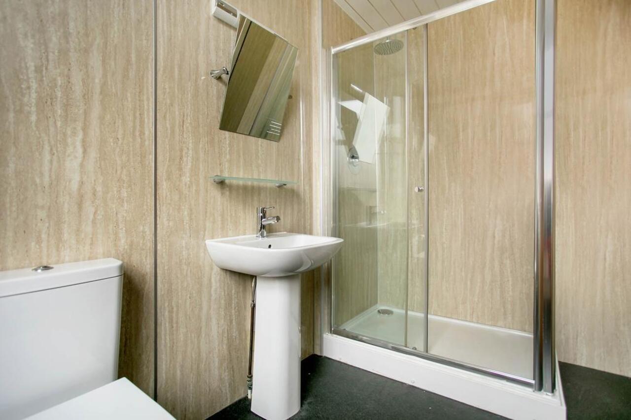 גלאזגו Oyo The Ivory Hotel מראה חיצוני תמונה