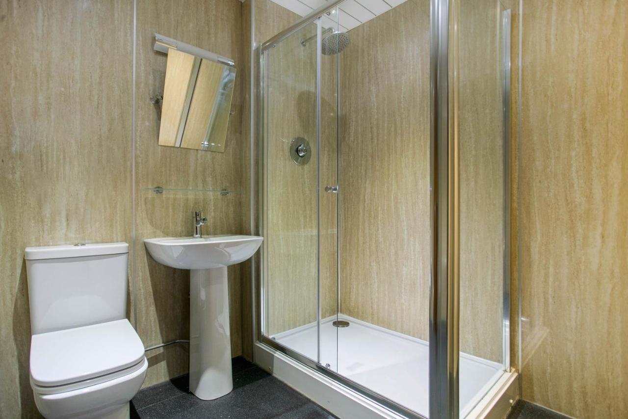 גלאזגו Oyo The Ivory Hotel מראה חיצוני תמונה