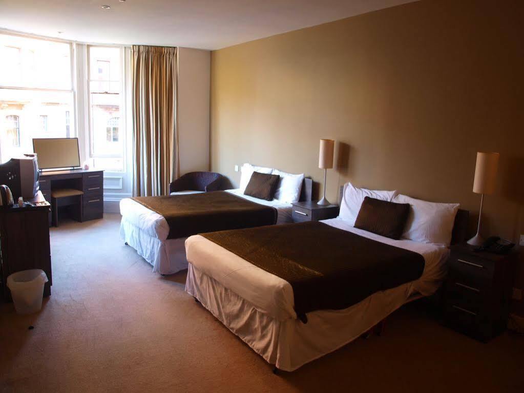 גלאזגו Oyo The Ivory Hotel מראה חיצוני תמונה